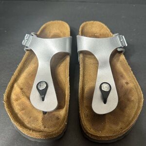 BIRKENSTONE Silver Sandals with Toe Loop size 7 pre owned good condition